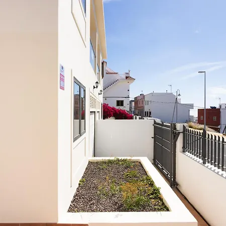Summer Dream House - Garden And Sea View Townhouse *