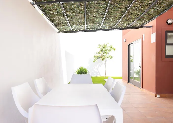 Casa Malo Garden And Sea View Townhouse La Jaca