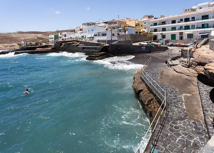 Casa Malo Garden And Sea View Townhouse